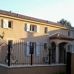 https://le-mas-des-oliviers-auriol.fr-provencehotel.com